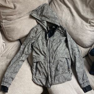 Black & white Lululmeon jacket in great condition